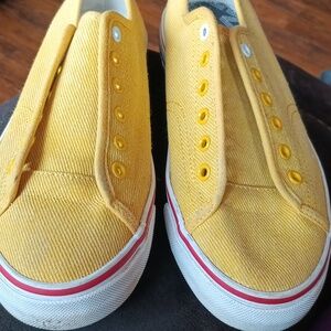 Yellow Tommy slide tennis shoe